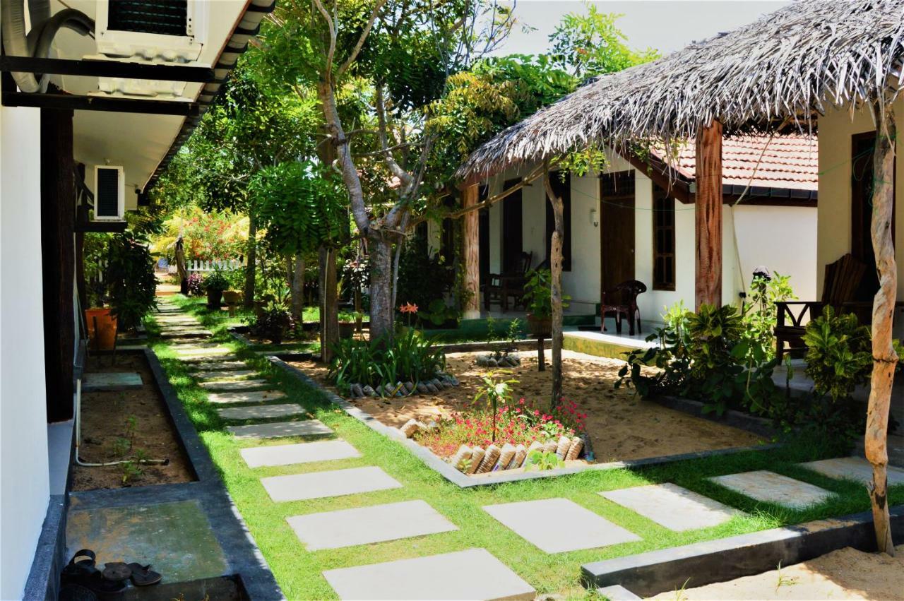 Shim Beach Resort อารูกัมเบย์ ภายนอก รูปภาพ