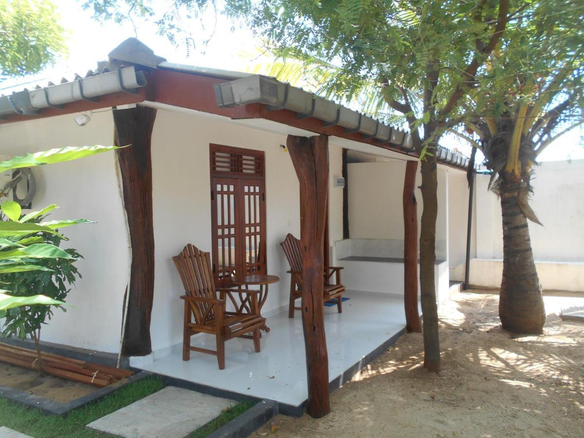 Shim Beach Resort อารูกัมเบย์ ภายนอก รูปภาพ